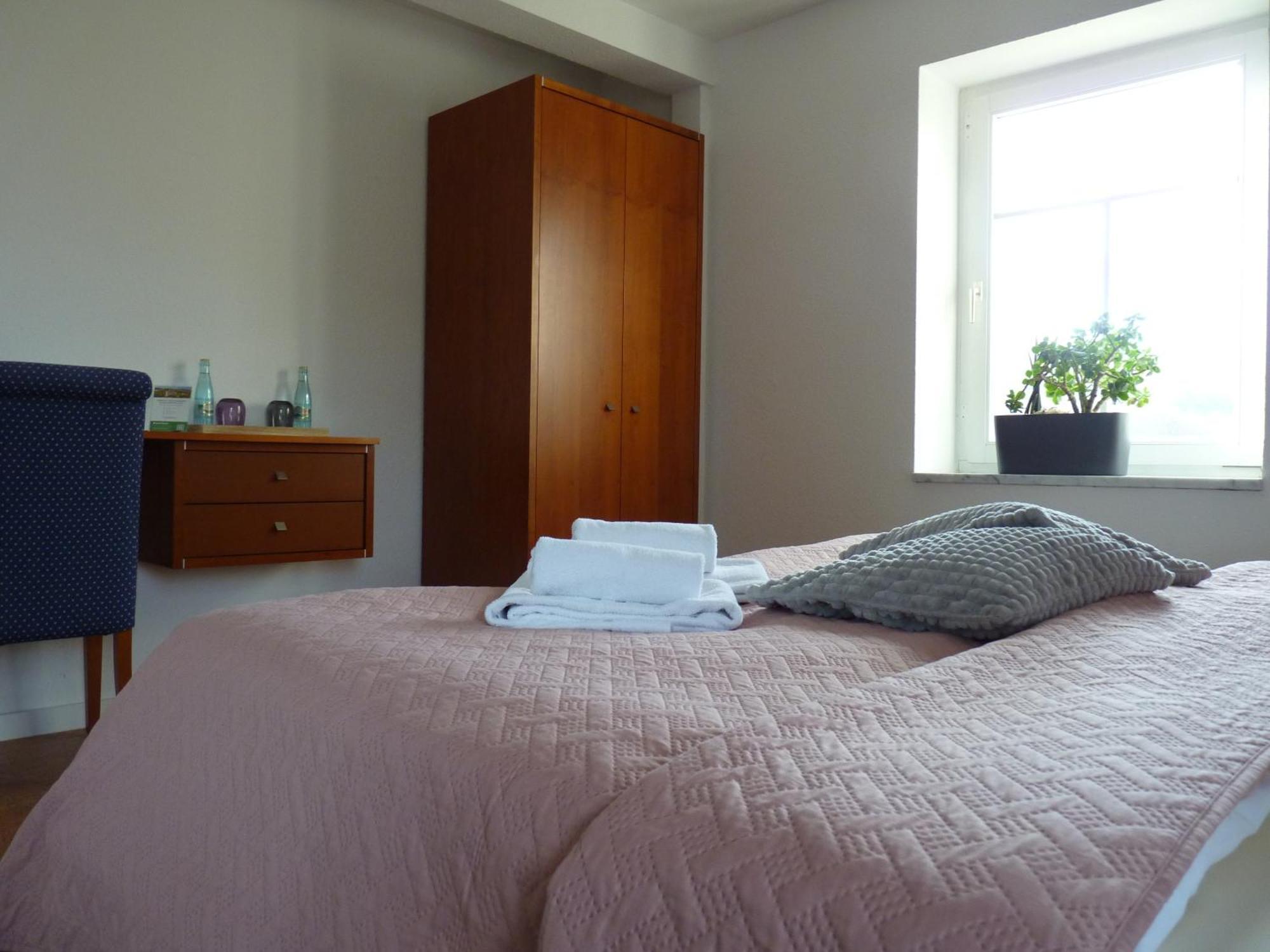 Hotel & Restaurant Schloss Weissenburg Uhlstädt 部屋 写真
